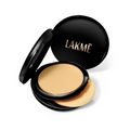 Lakme Xtraordin-Airy Compact, 2 In 1 Compact + Foundation, Lightweight, SPF17 - 04 Golden Creme | Grocsy