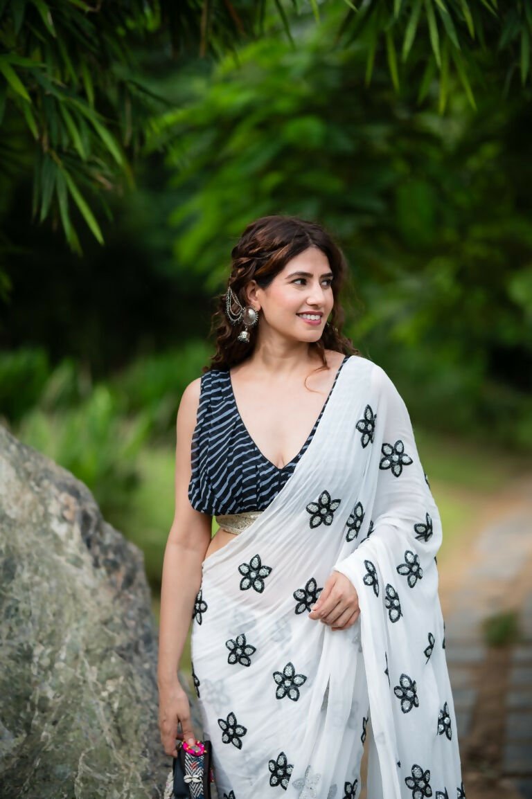 Amodini Designer Studio Women's Black Lehriya Sleeveless Blouse | Grocsy