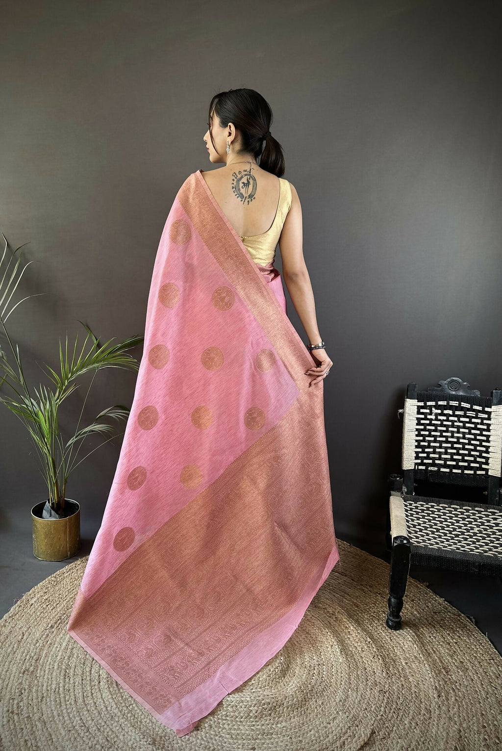 Joban Fashion Pastel Pink Floral & Paisley  Linen Silk Banarasi Saree | Grocsy