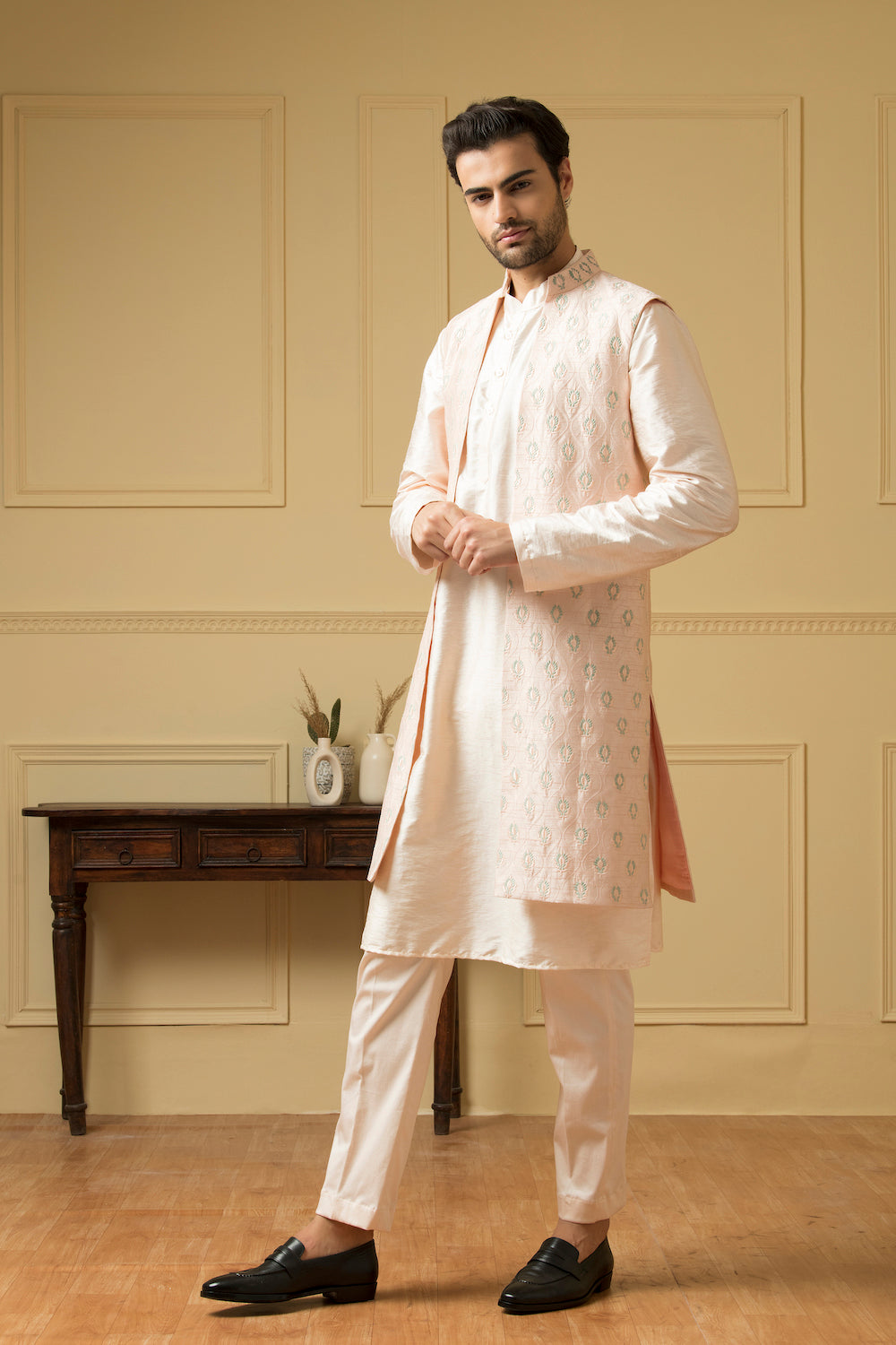 Mayaflor Designer Men's Indo Western by Hilo Design | Grocsy