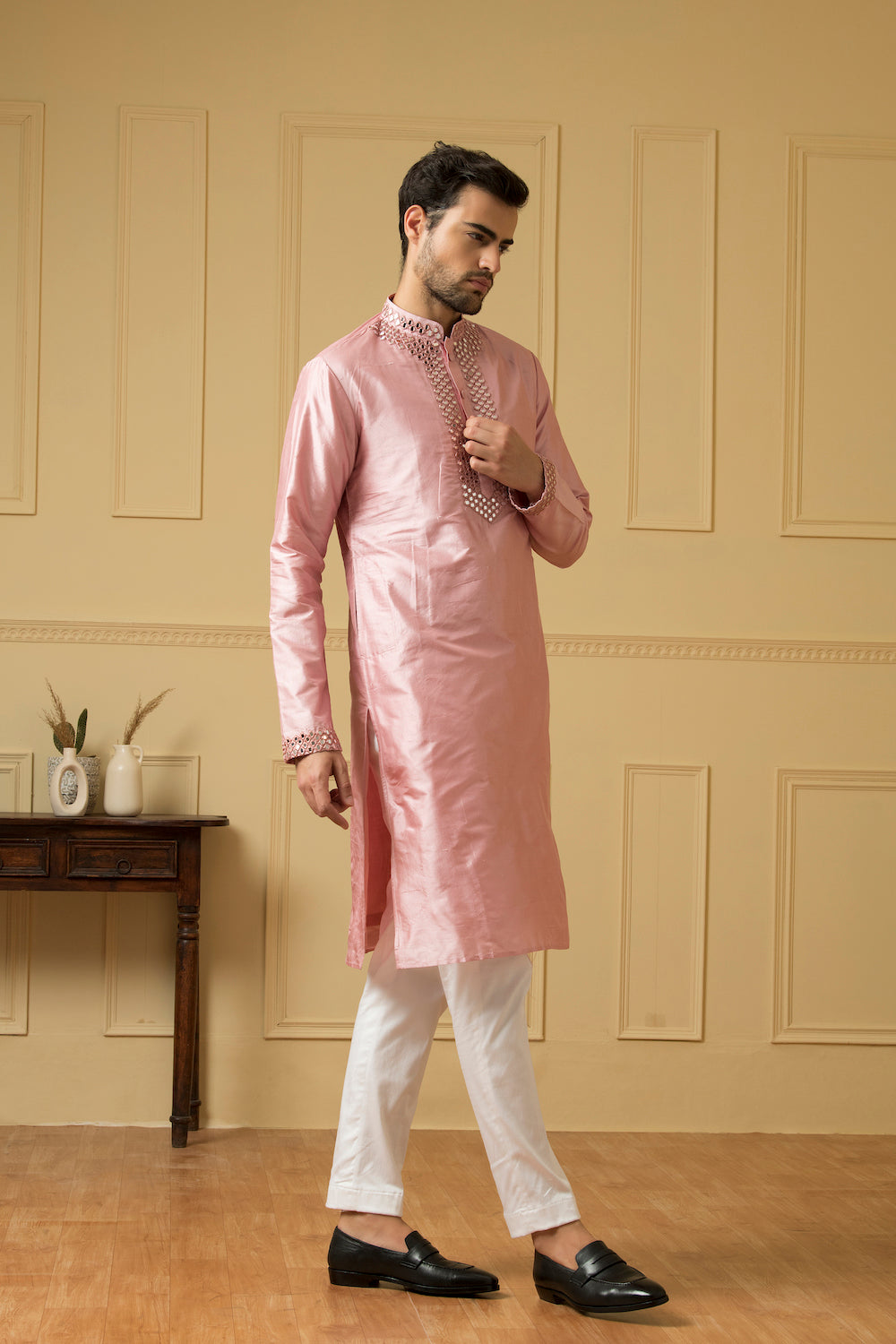 Pink Mirror Kurta by Hilo Design | Grocsy