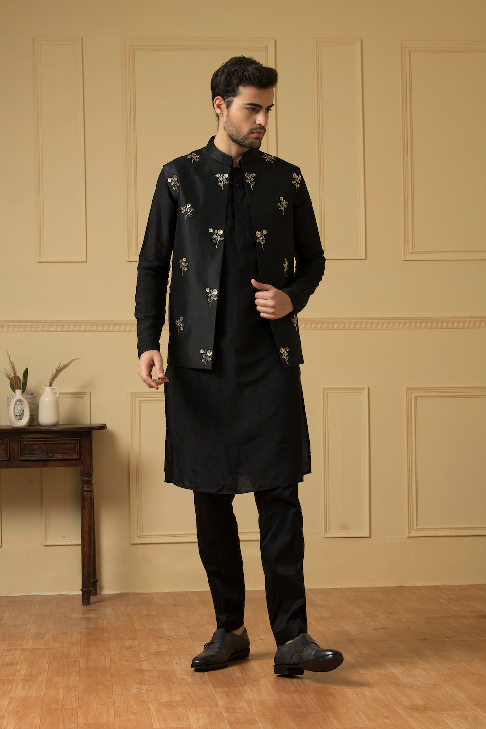 Intenso Designer Men's Indo Western by Hilo Design | Grocsy