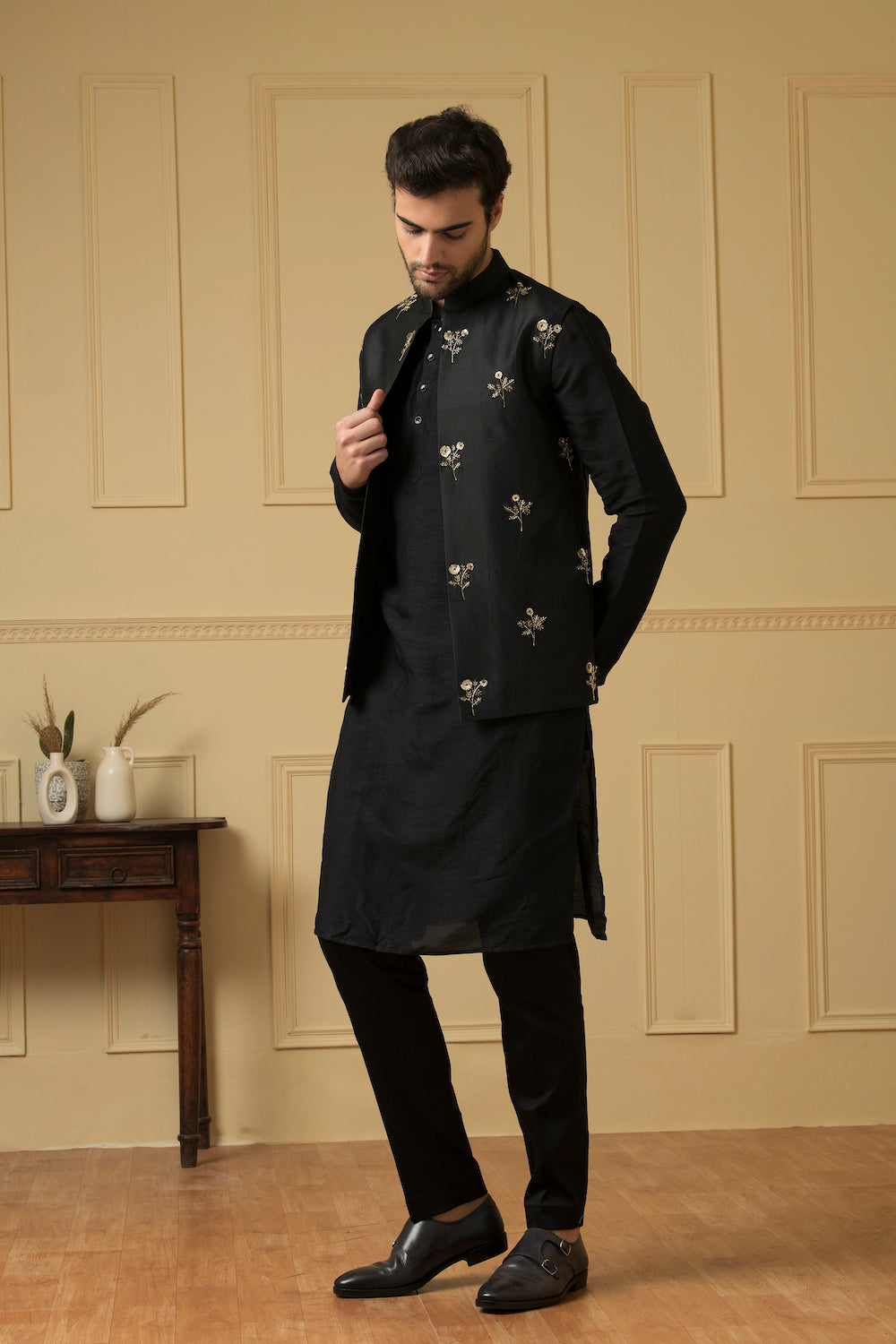 Intenso Designer Men's Indo Western by Hilo Design | Grocsy
