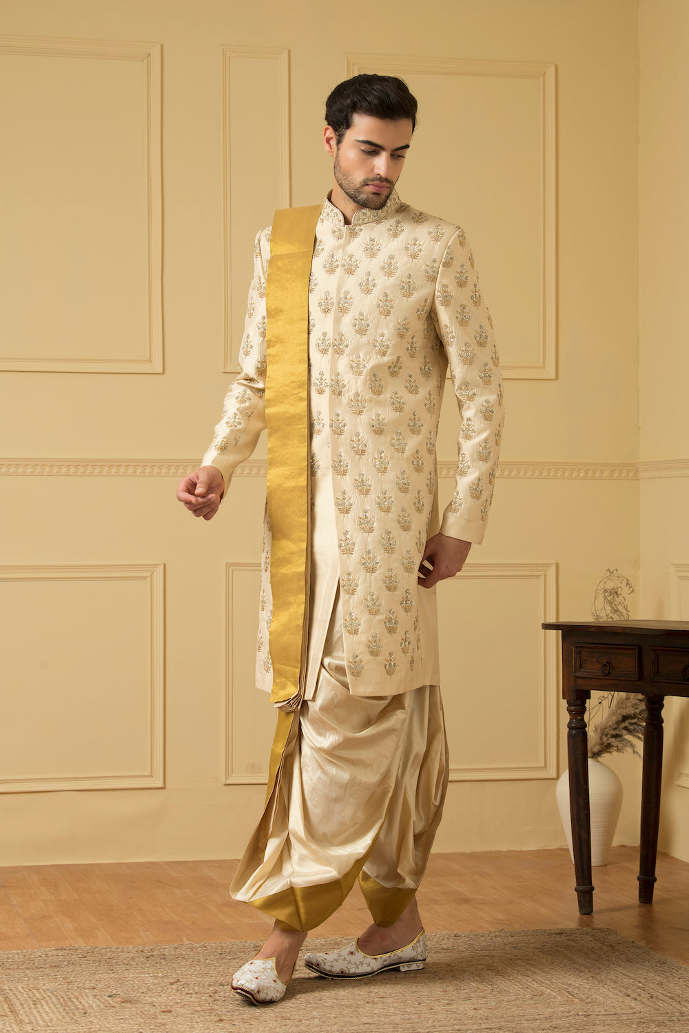 Esplendor Designer Men's Sherwani by Hilo Design | Grocsy