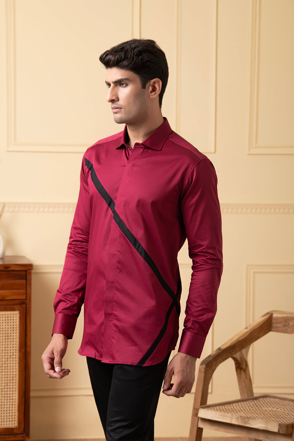 Red Shirt With V-Shaped Black Strip by Hilo Design | Grocsy