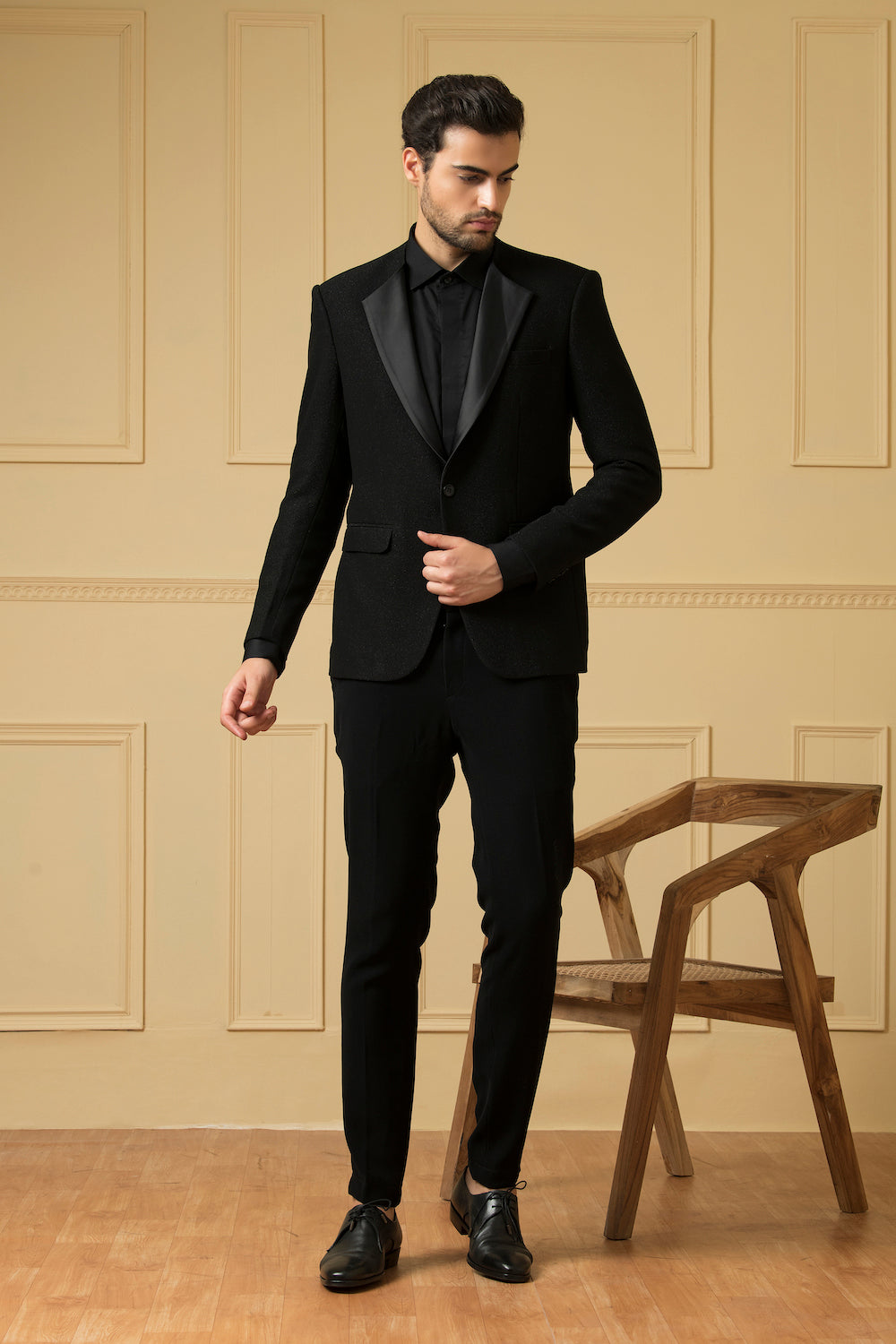 The Sharp Black Blazer by Hilo Design | Grocsy