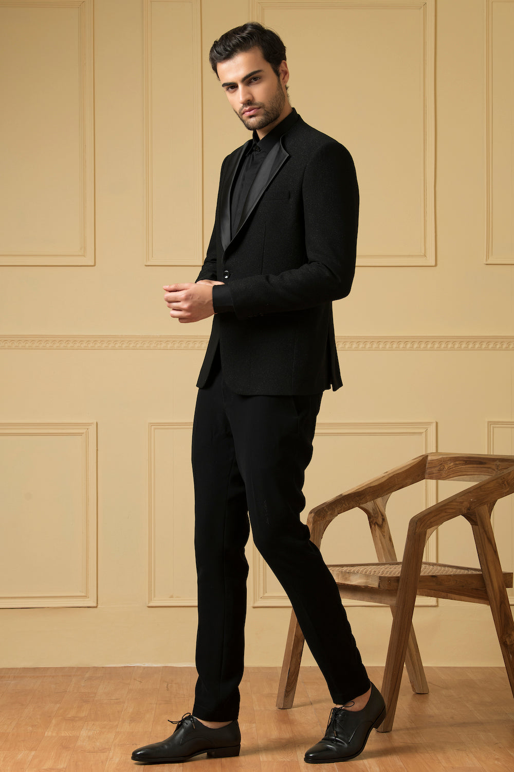 The Sharp Black Blazer by Hilo Design | Grocsy