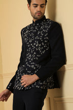 Valiente Designer Men's Indo western Set by Hilo Design | Grocsy