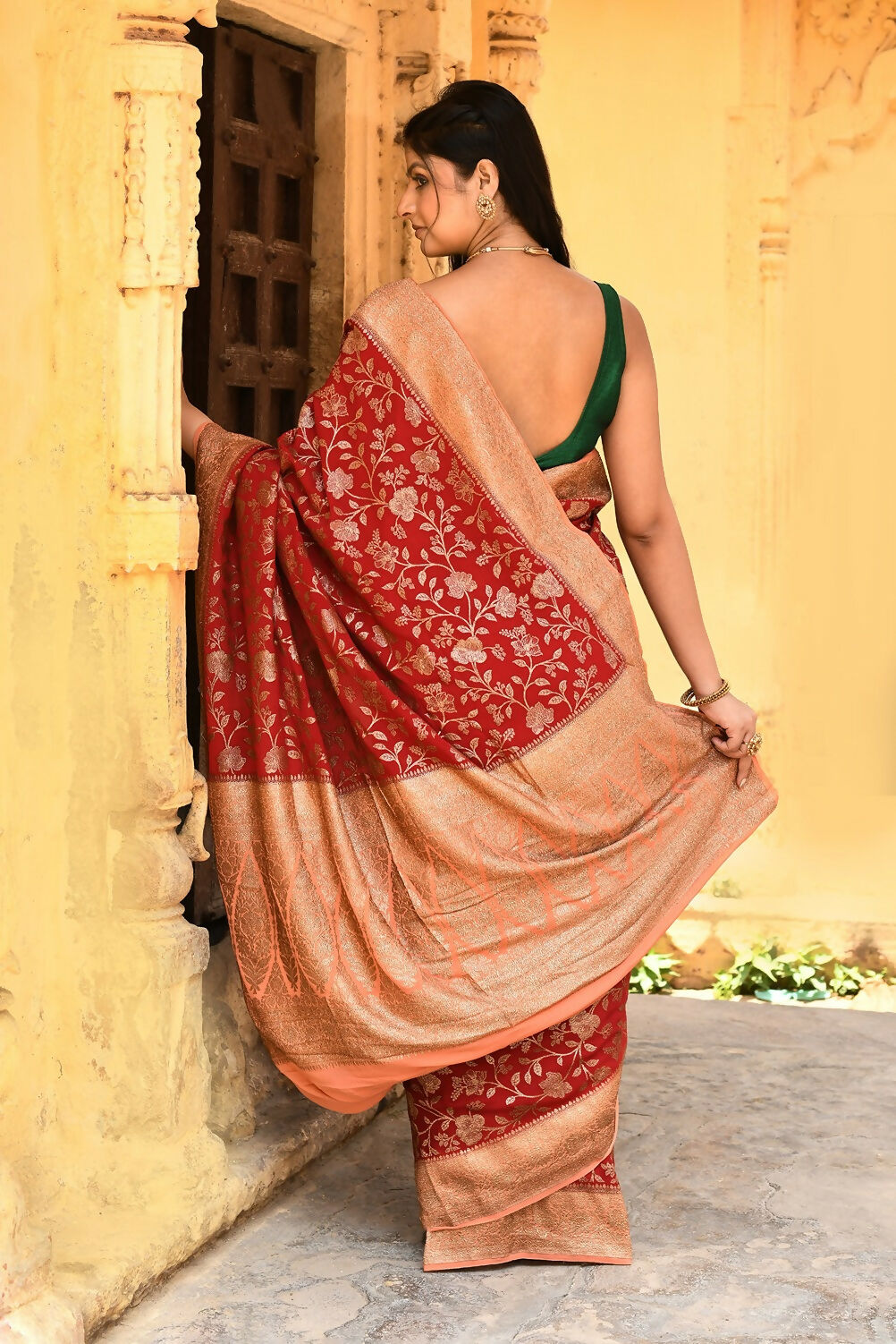 Joban Fashion Red Crepe Chiffon Pure Handloom Banarasi Silk Saree | Grocsy