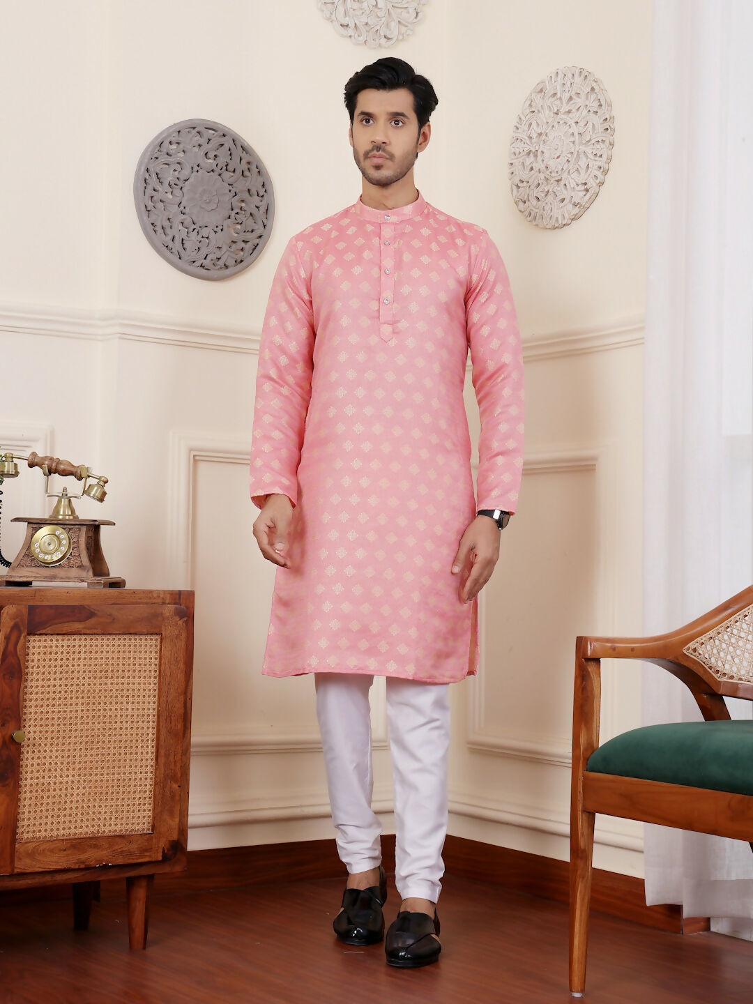 Pink Viscose Woven Jacquard Work Men's Rajwadi Kurta Set - Mahotsav | Grocsy