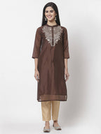 Myshka Women Maroon Chanderi Embroidered 3/4 Sleeve Round Neck Kurta | Grocsy