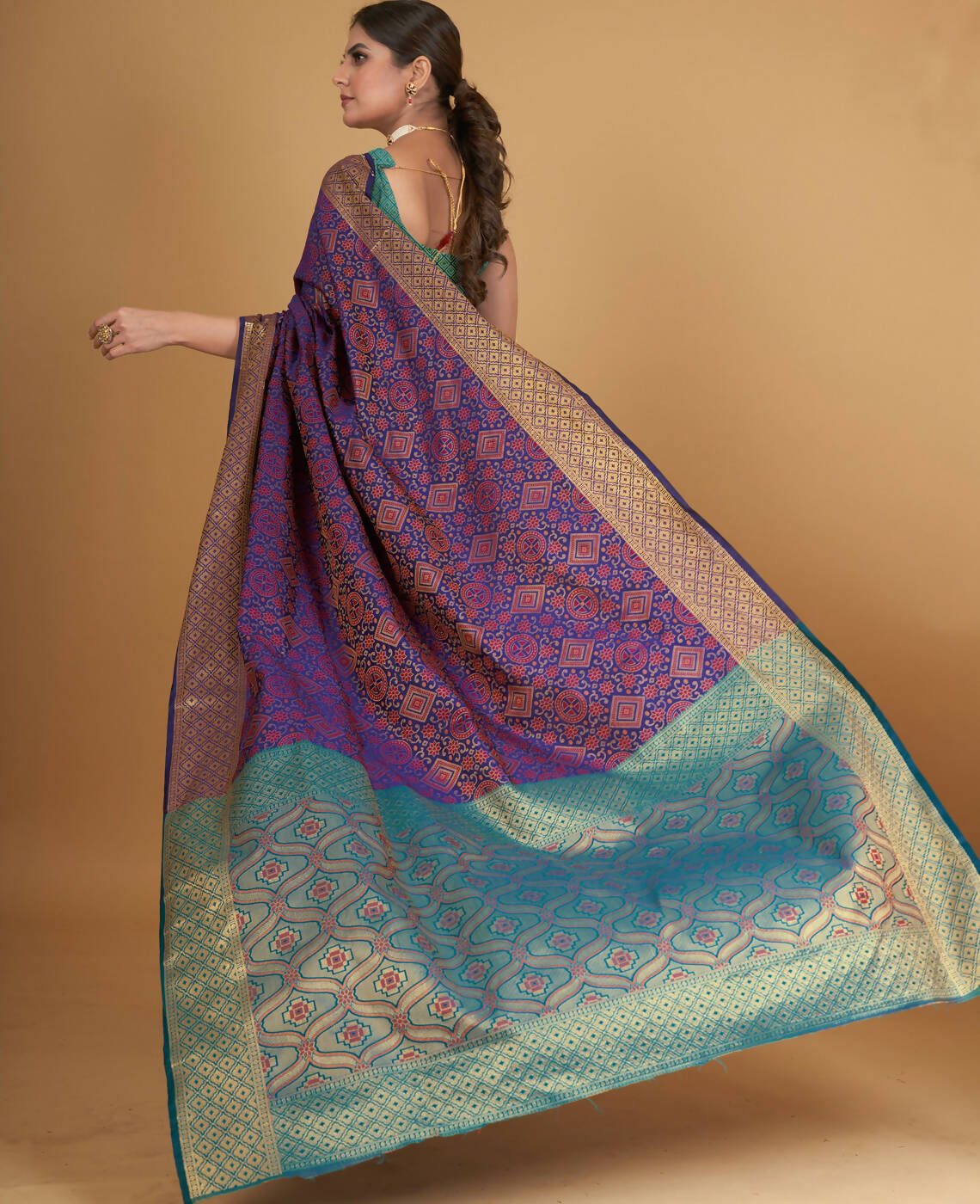 Purple Silk Woven Design Saree With Unstitched Blouse Piece - Akshita | Grocsy