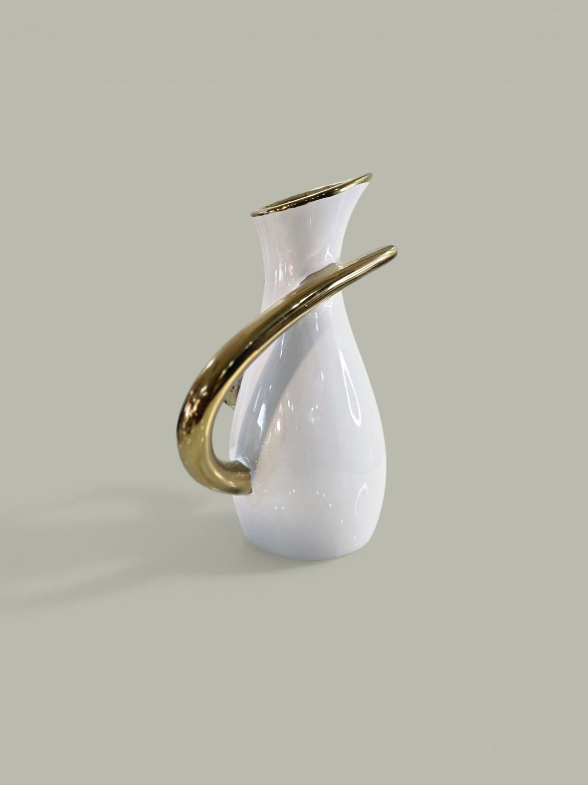 Sun Mun Decors Premium & Elegant White & Golden Ceramic Jar Shaped Vase | Grocsy