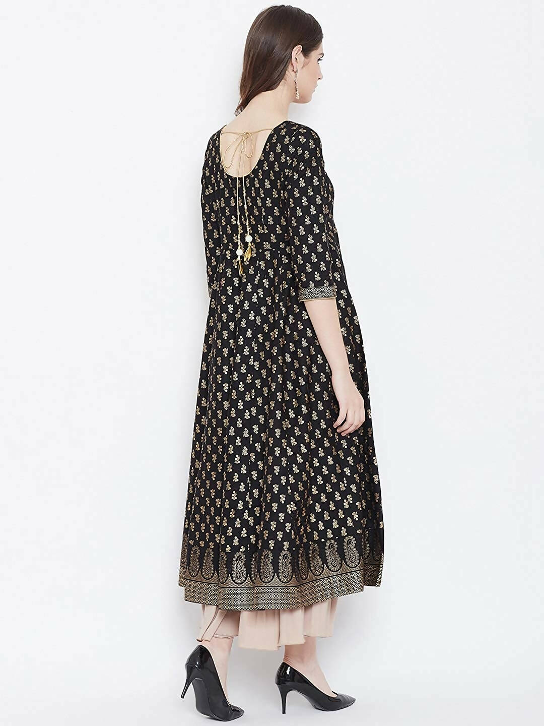 Cheera Embellished Daily Wear Cotton Blend Kurta - Black | Grocsy