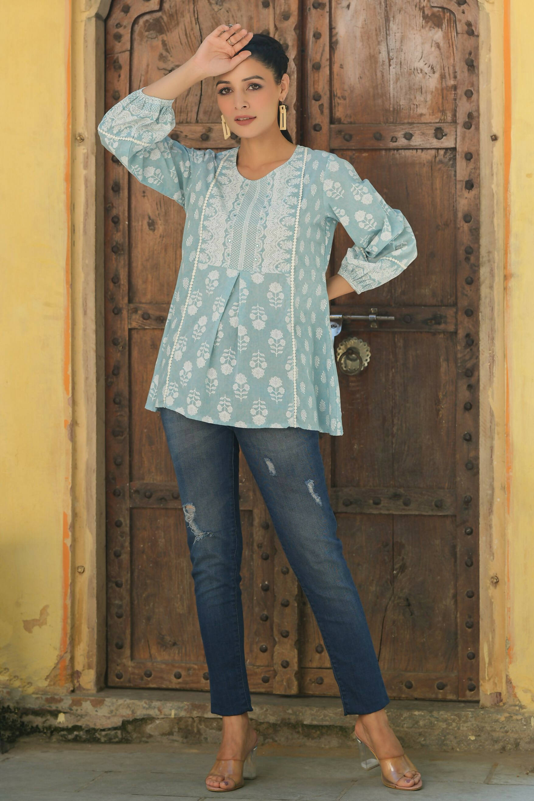 Juniper Women's Skyblue Cambric Placement Floral Printed Tunic | Grocsy