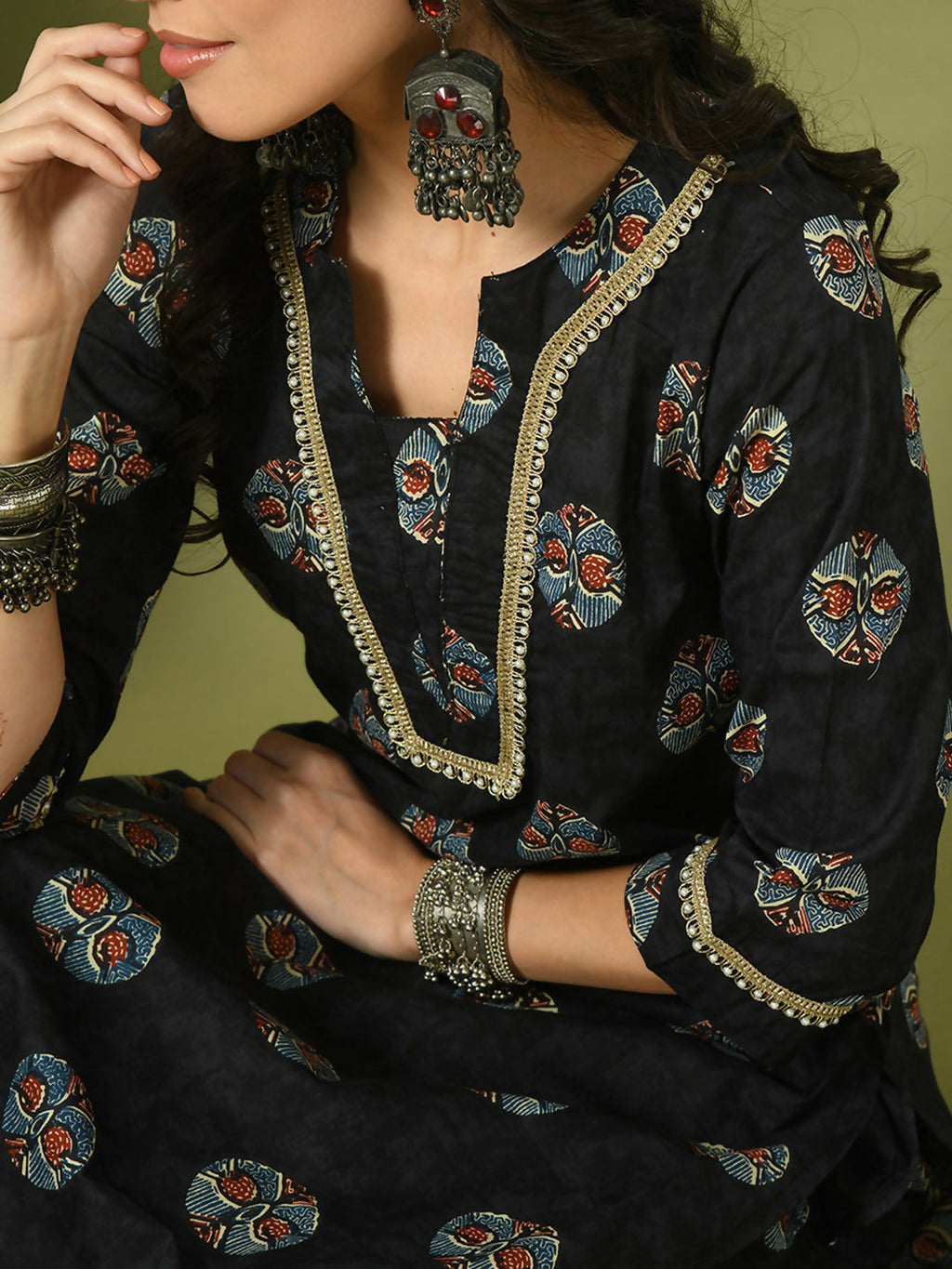 Myshka Women's Black Printed Cotton Straight Party Kurta Set | Grocsy