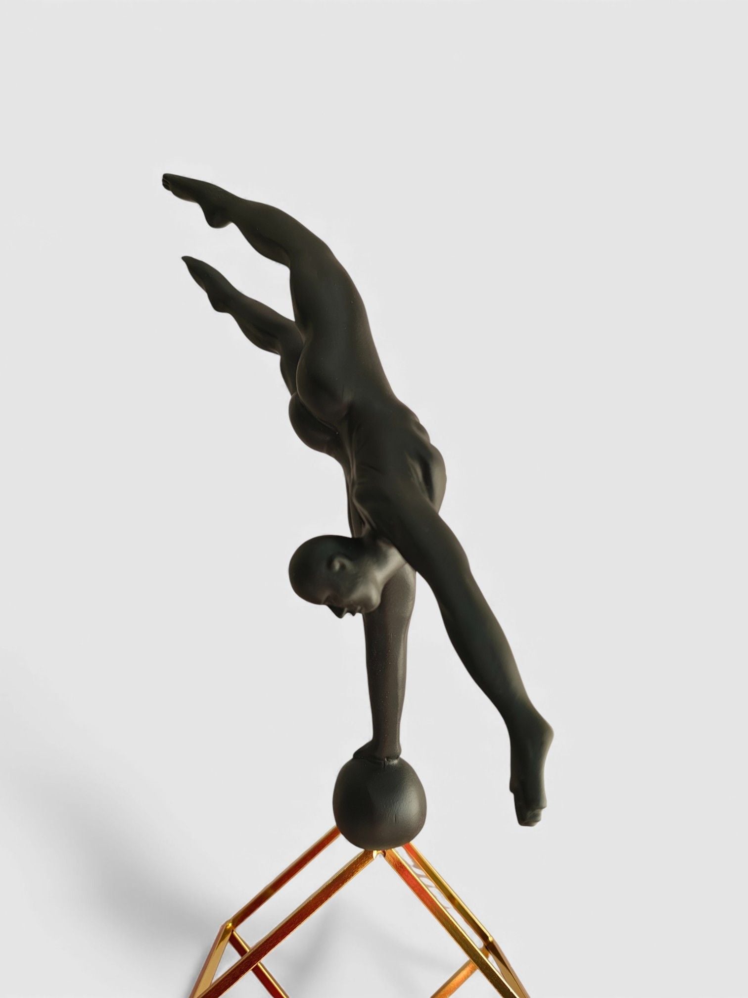 Sun Mun Decors Balancing Acrobat Sculpture | Grocsy
