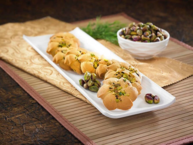 Kanti Sweets Pista Biscuits | Grocsy