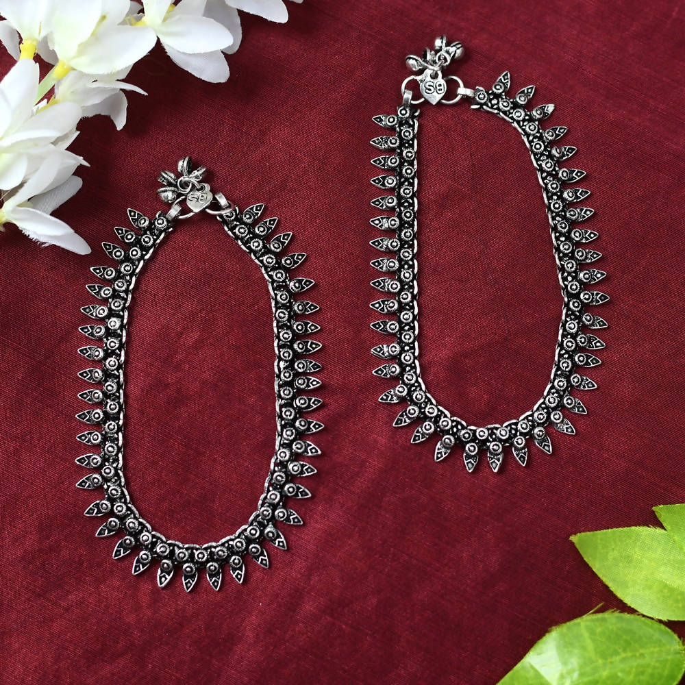 Mominos Fashion Kamal Johar Oxidised Silver Women Wear Anklets | Grocsy