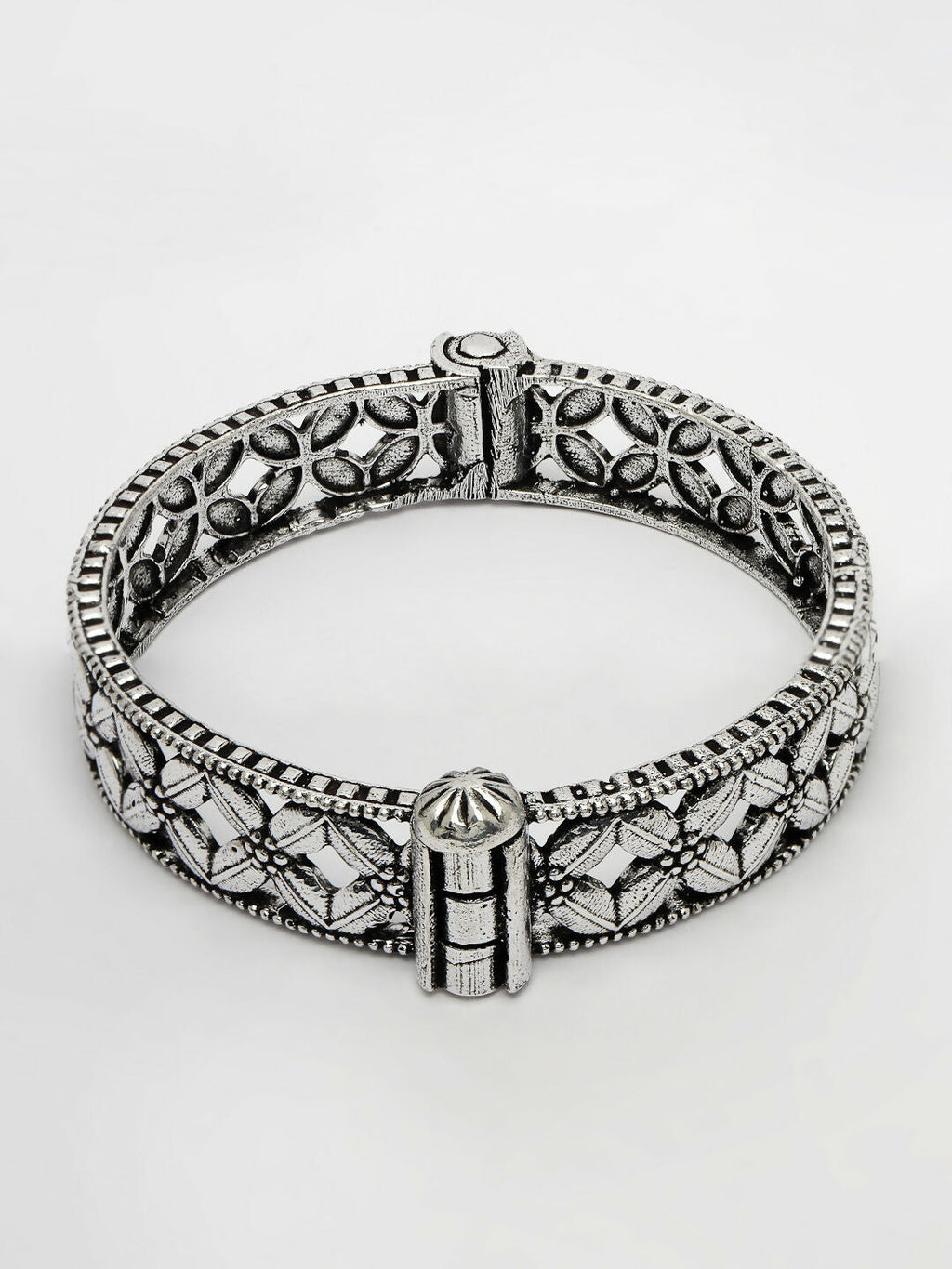 NVR Women's Silver-Toned German Silver Oxidised Kada Bangle