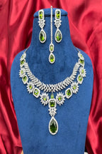 Vastrabhushan Emerald Green Bridal Jewelry Set|Silver-Plated Necklace, Earrings, Maangtika | Grocsy