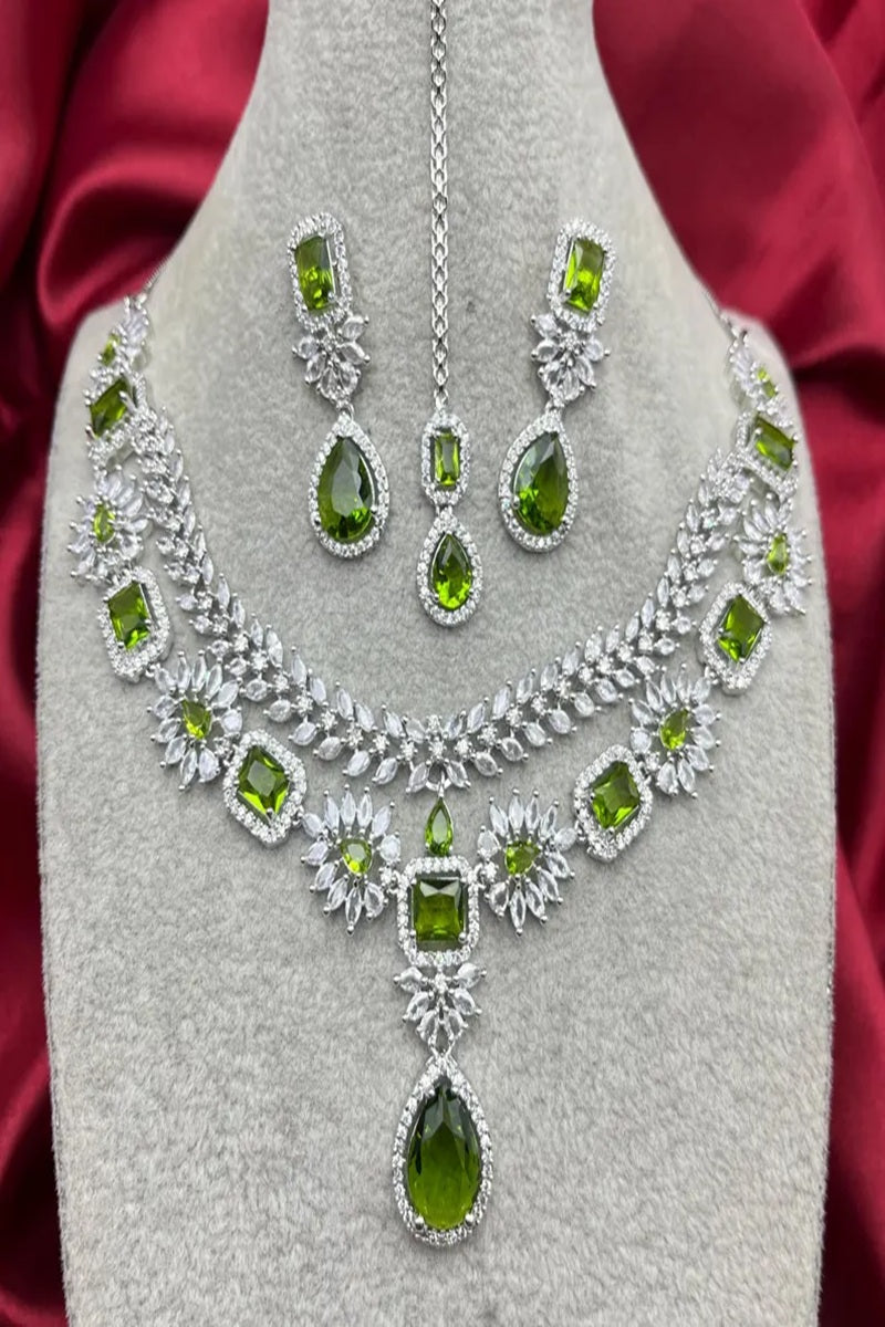 Vastrabhushan Emerald Green Bridal Jewelry Set|Silver-Plated Necklace, Earrings, Maangtika | Grocsy