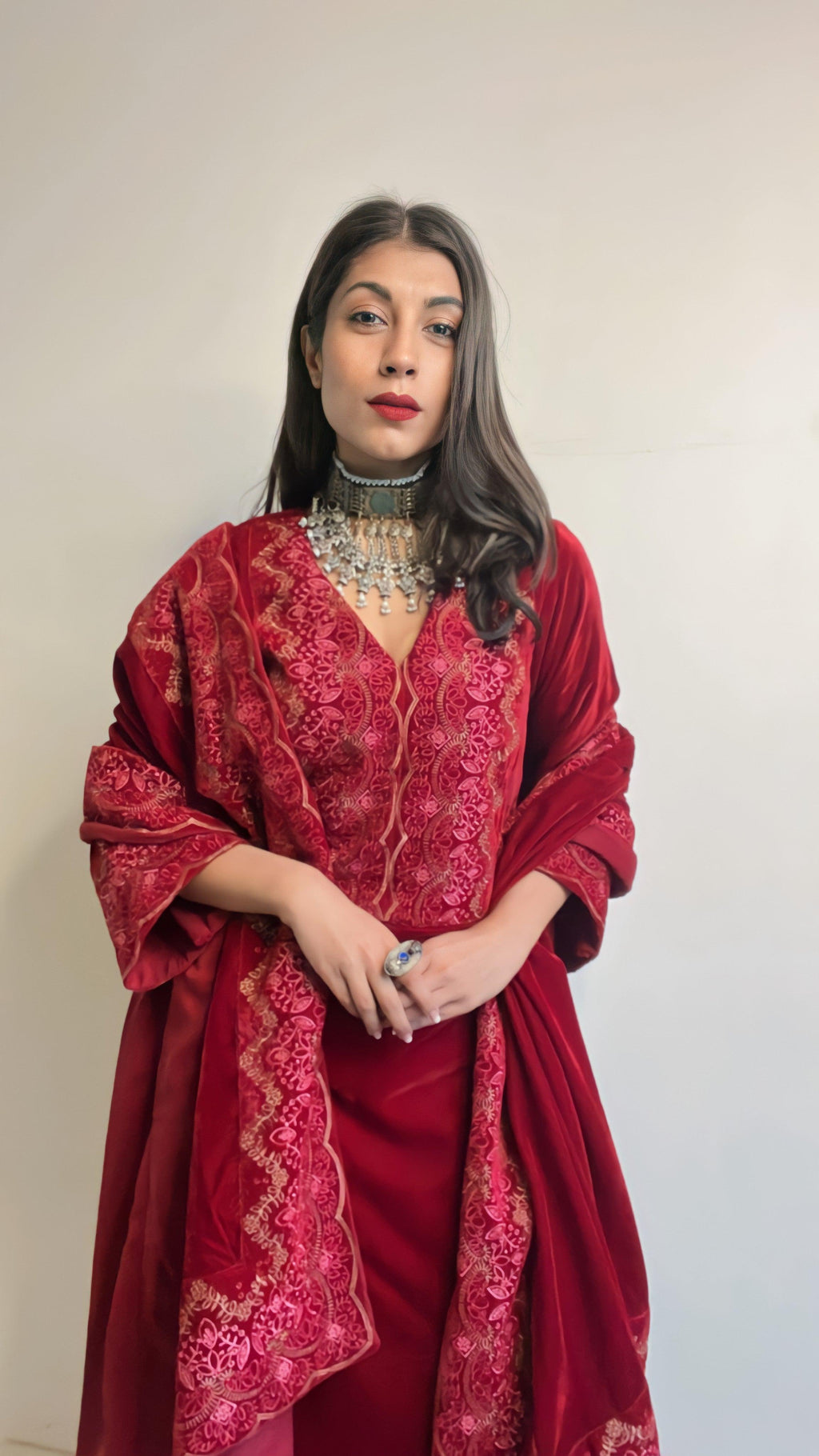 trueBrowns Red Velvet Embroidered Slit Kurta | Grocsy
