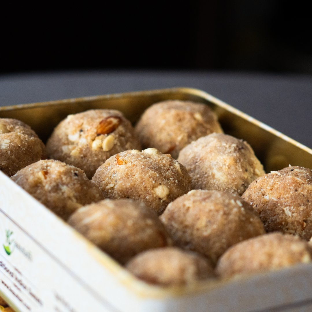 Kasutam Gond Laddu | Grocsy