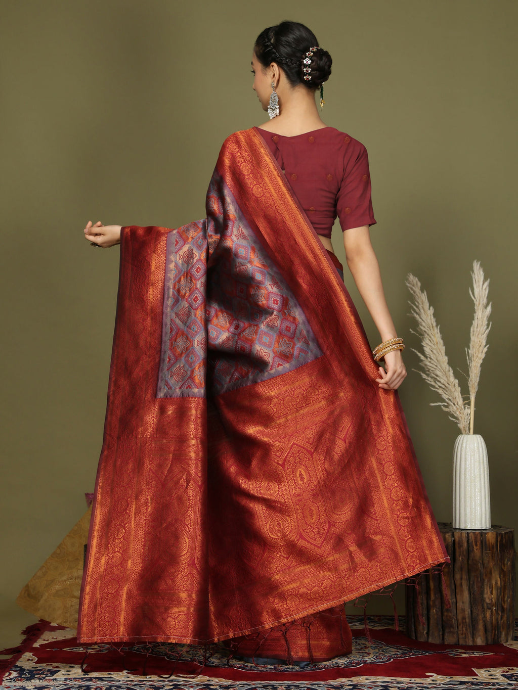 Shree Shyam Fashion Lichi Silk Grey Saree | Grocsy