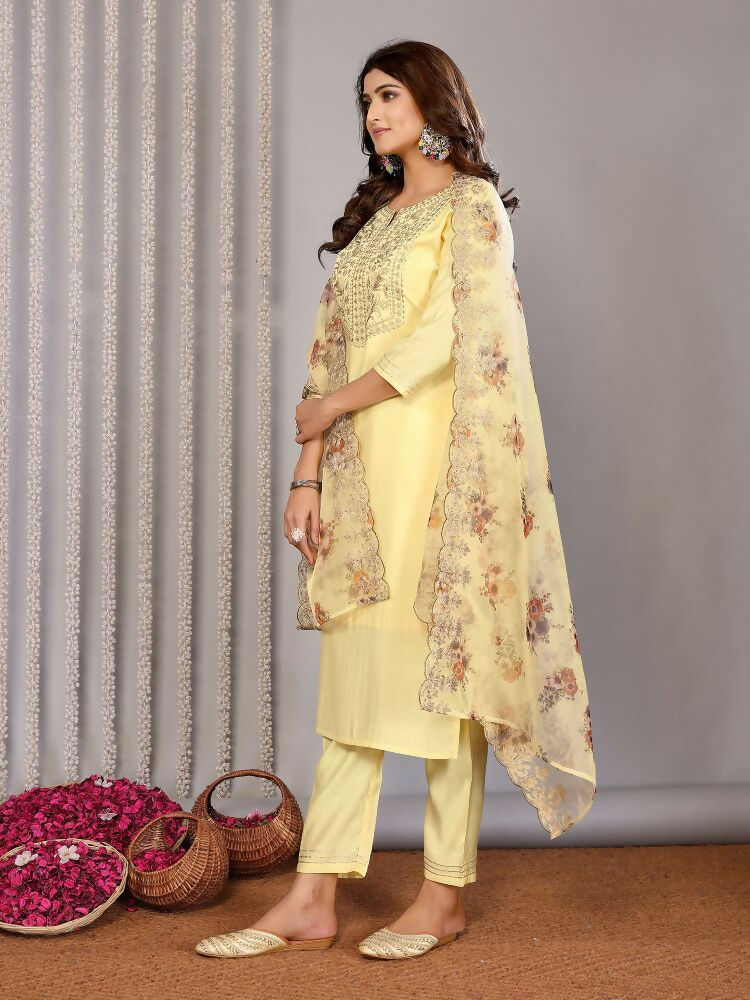 Joban Fashion Women Pale Yellow Roman Embroidery Stitched Kurta Set | Grocsy