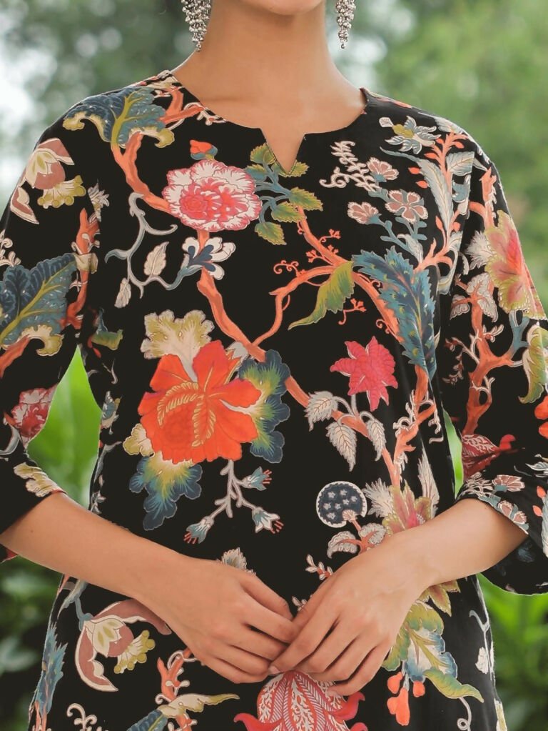 Aramya Straight Soft Cotton Floral Print Women's Kurta - Black | Grocsy