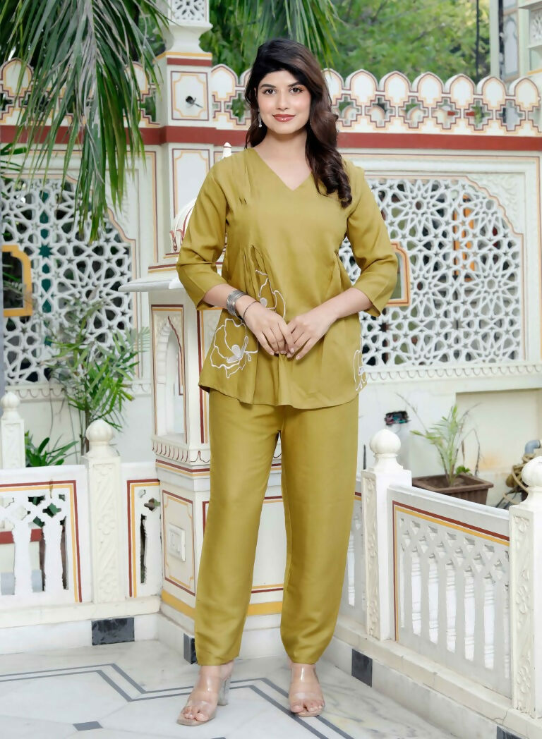 Miravan Women's Mehandi Solid Co-Ord Set | Grocsy
