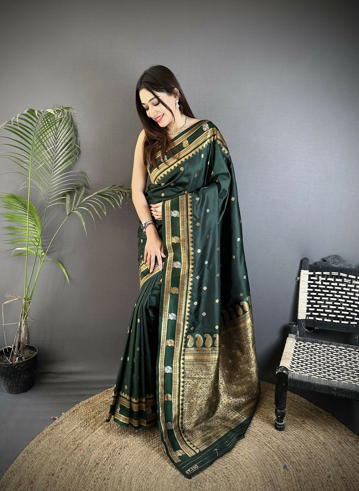 Joban Fashion Dark Green Banarasi Soft Silk Woven Saree | Grocsy