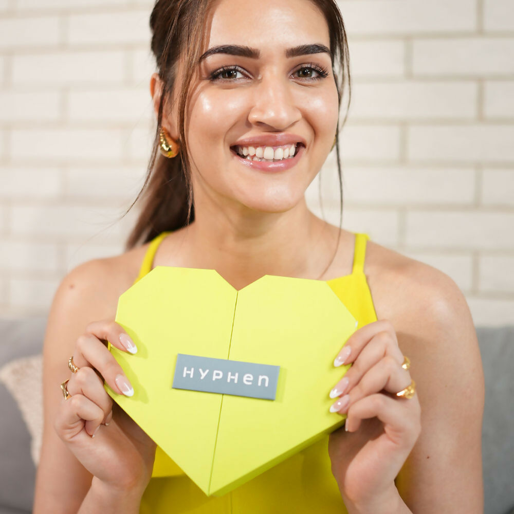 Hyphen By Kriti Sanon Vitamin Infused Peptide VIP Kit - Visible Dewy Glow & Moisturized, Juicy Lips | Grocsy