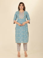 Aramya Straight Soft Cotton Floral Print Women's Kurta Set - Green | Grocsy