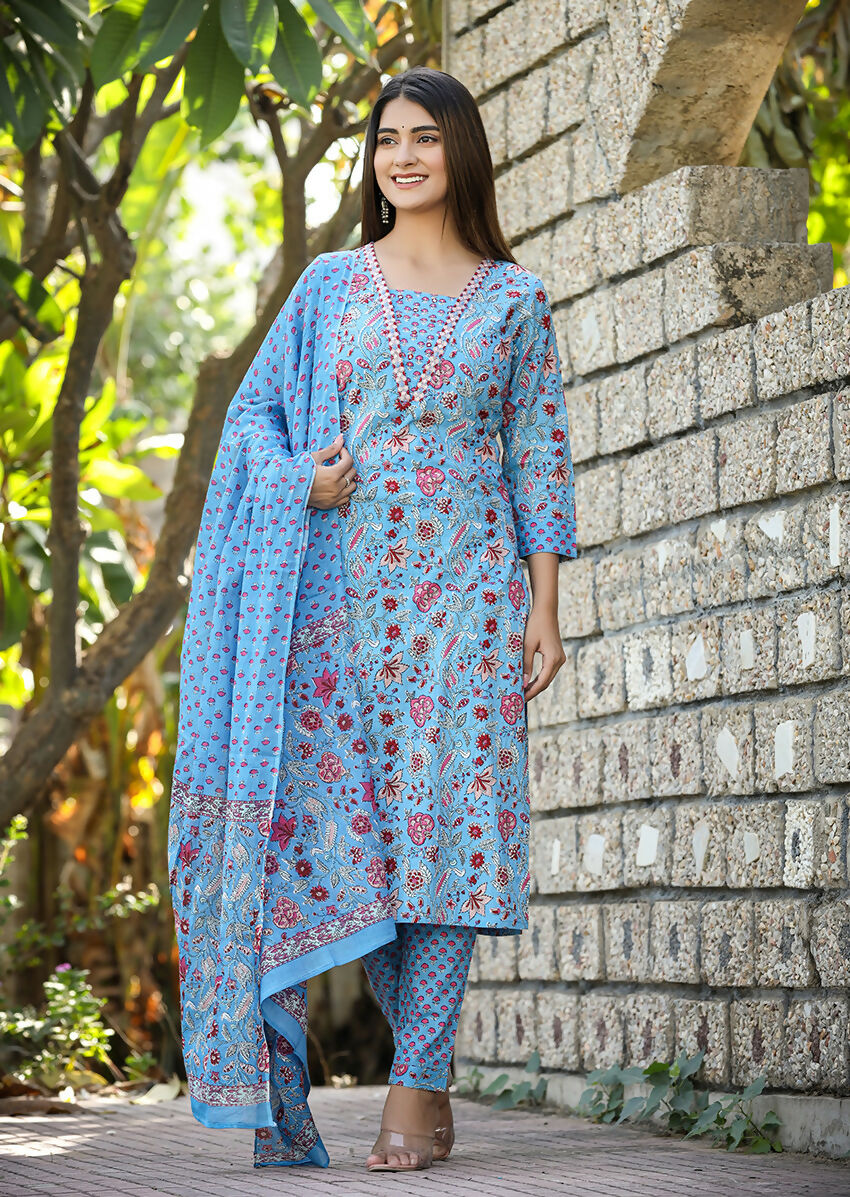 Kaajh Women's Blue Printed Kurta Pant Set With Dupatta | Grocsy