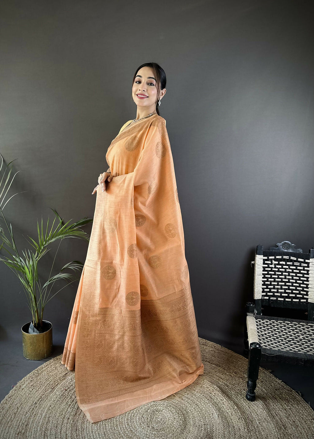 Joban Fashion Orange Floral & Paisley Linen Silk Banarasi Saree | Grocsy