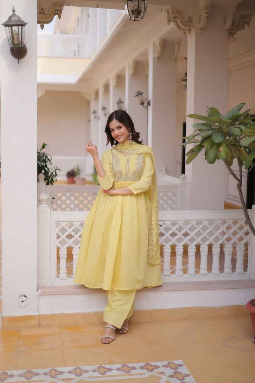 Teeya Creation Womens New Mul Chanderi With Beads Embroidery-Work Kurta Set | Grocsy