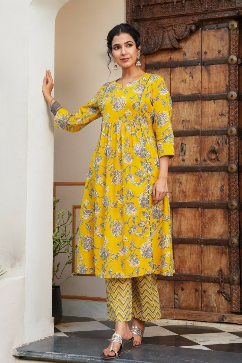 Aramya Anarkali Soft Cotton Gold foil Print Women's Kurta - Yellow | Grocsy