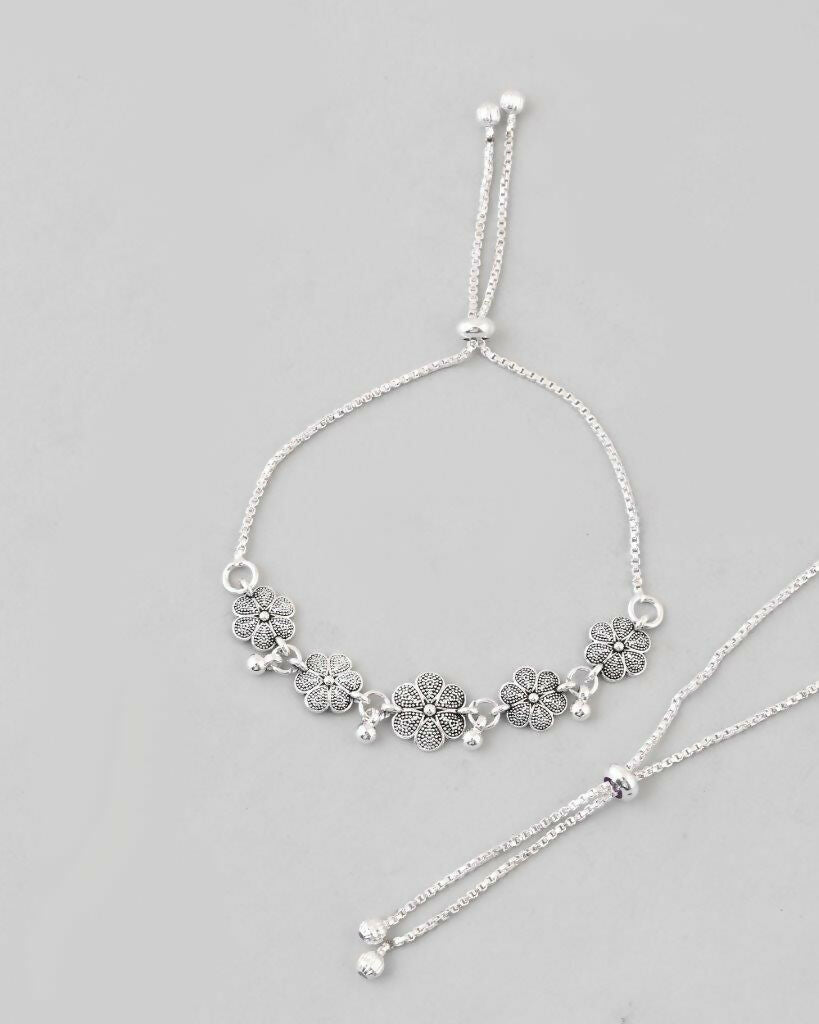 VOJ Set of 2 Traditional Flower Shapped Designer Anklet | Grocsy