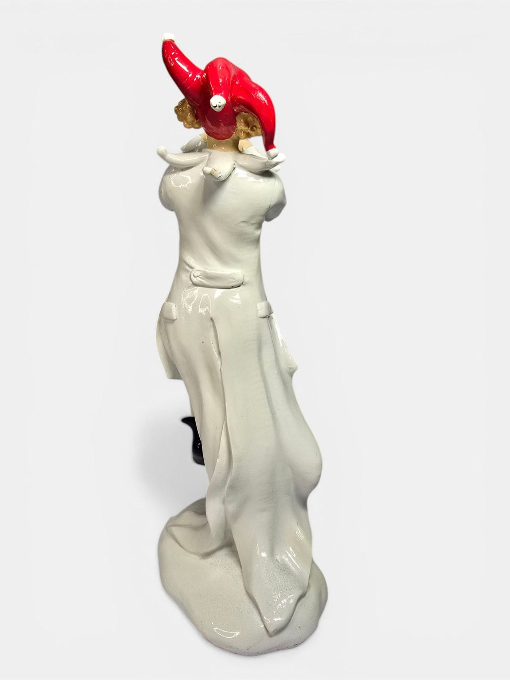 Sun Mun Decors Clown with Pipe | Grocsy