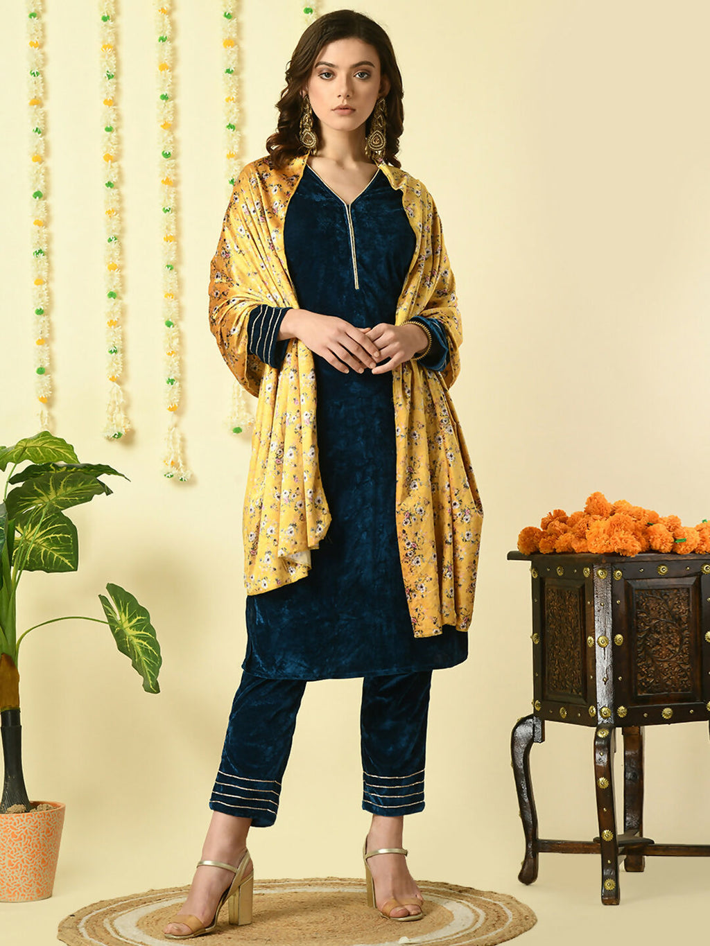 Myshka Women's Teal Velvet Kurta & Trousers With Dupatta Party Sets | Grocsy