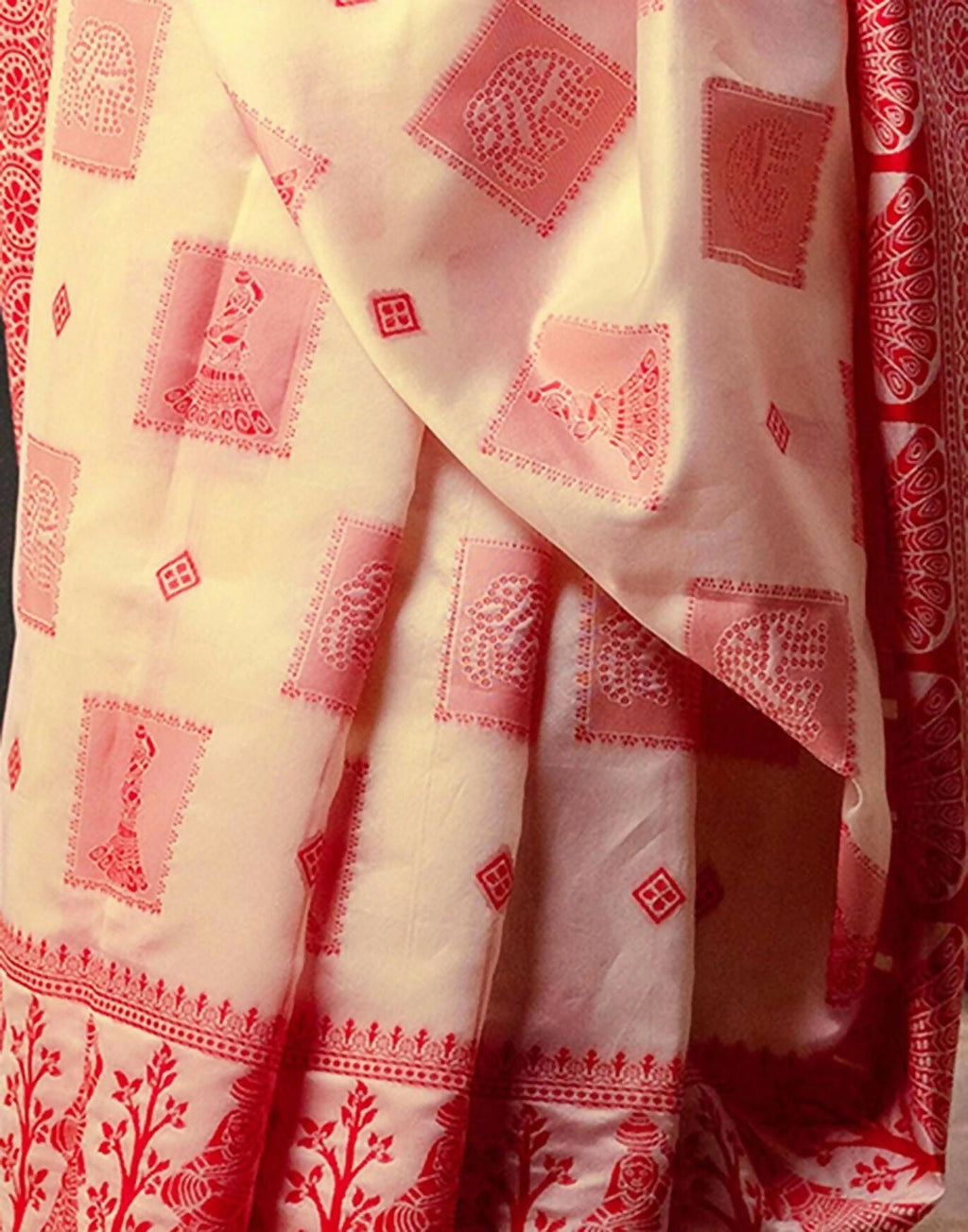 Joban Fashion Cream Silk Woven Durga Puja Saree | Grocsy