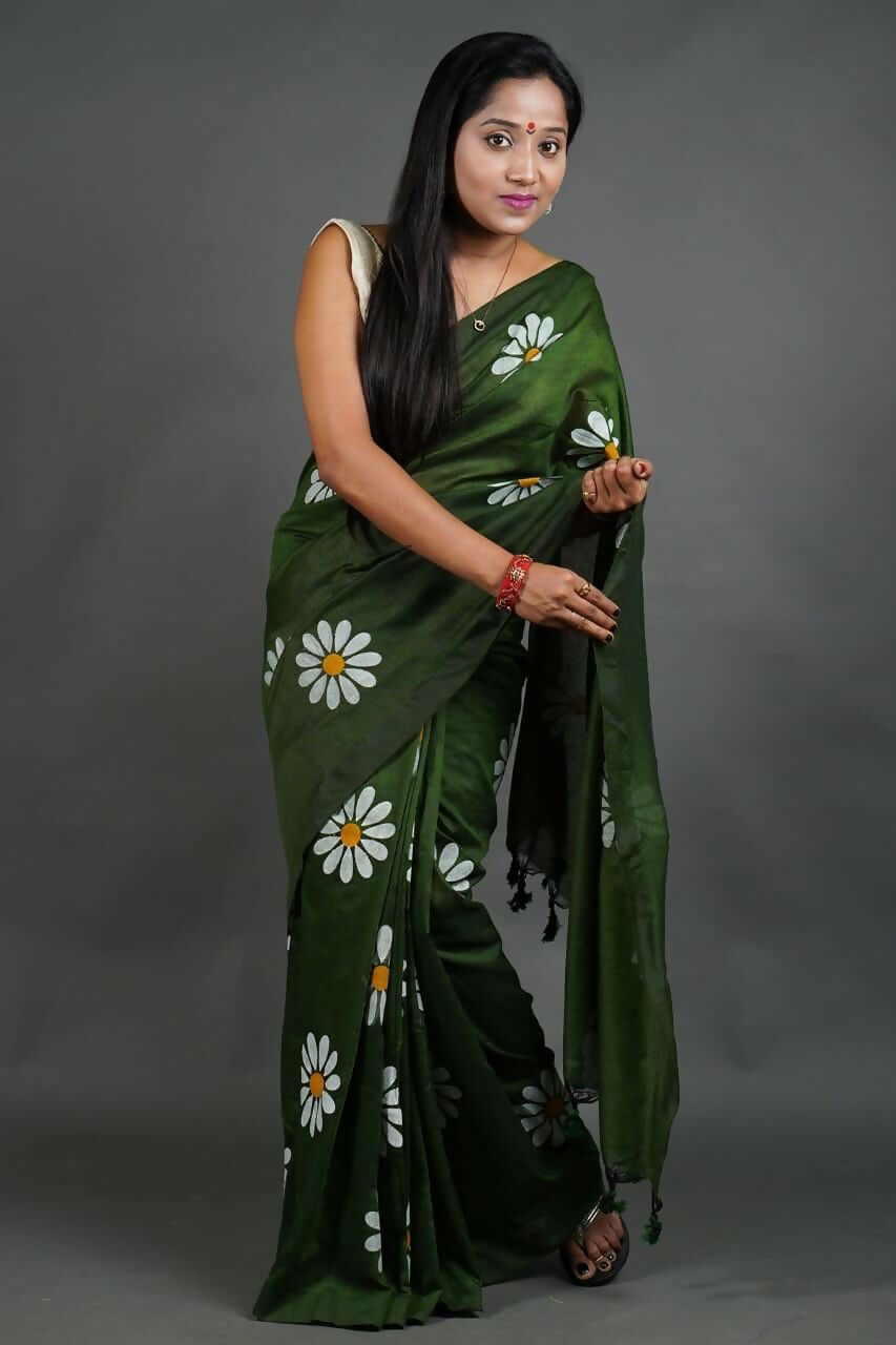 Exclusive Collection Deep Green Pure Cotton Saree With Sunflower Design | Grocsy