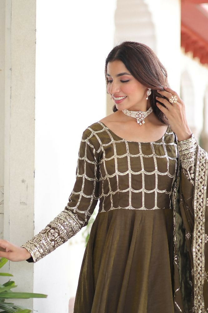Joban Fashion Mehndi Kurta Set Silk Sequins , Zari, Coding & Thread Embroidered work | Grocsy
