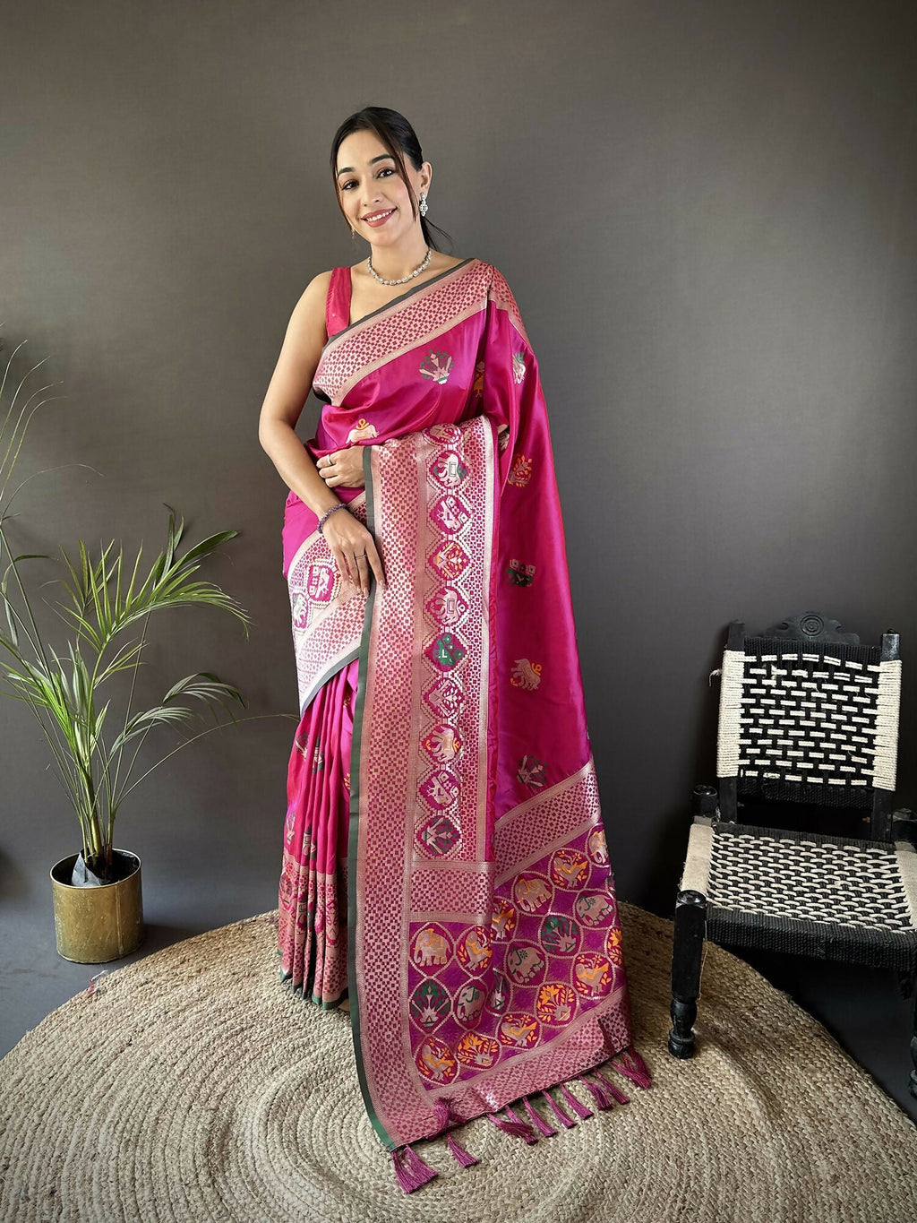 Joban Fashion Pink Elephant & Floral Motifs Soft Lichi Silk Banarasi Saree | Grocsy