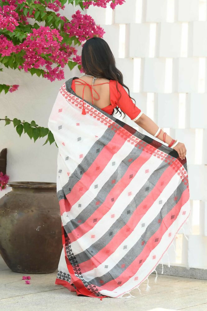 Beatitude White Cotton Tangail Saree | Grocsy