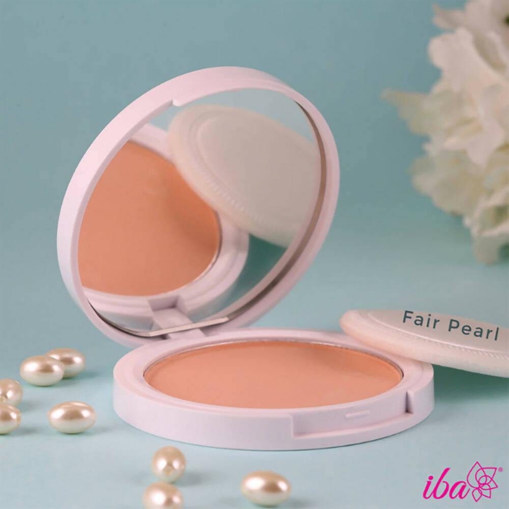 Iba Perfect Look Long-Wear Mattifying Compact SPF 15 - 01 Fair Pearl | Grocsy