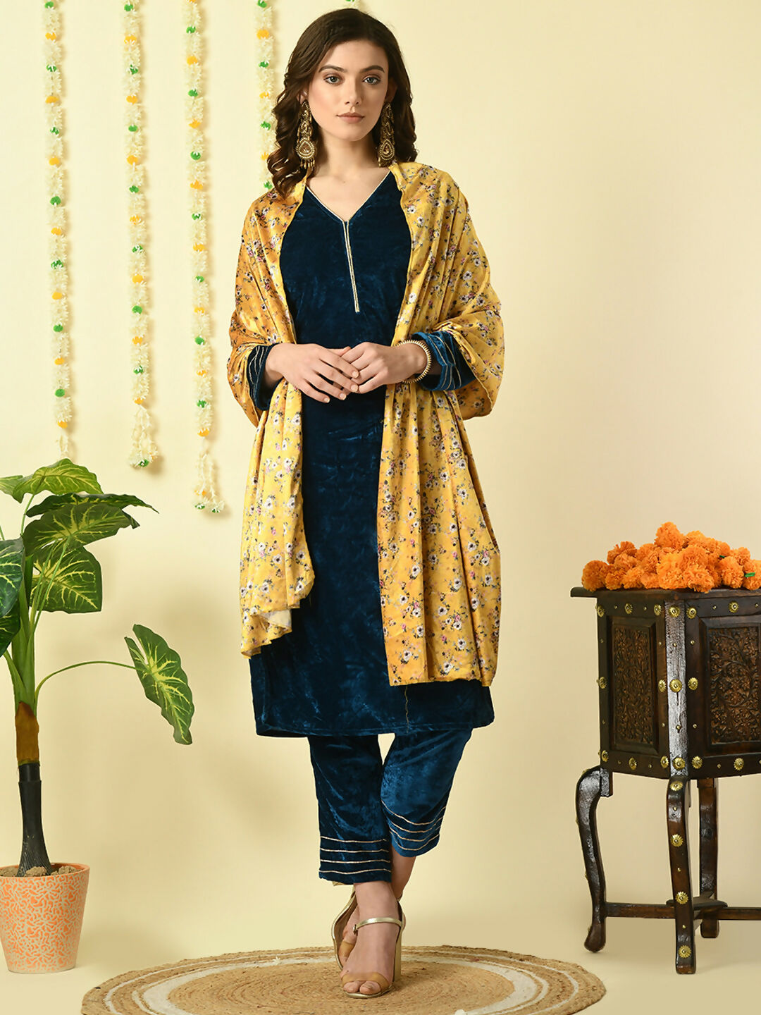 Myshka Women's Teal Velvet Kurta & Trousers With Dupatta Party Sets | Grocsy