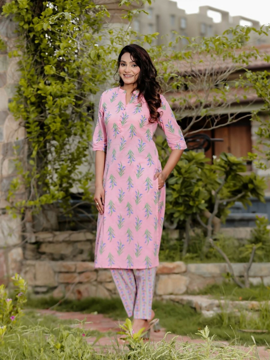 Aramya Straight Soft Cotton Floral Print Women's Kurta - Pink | Grocsy
